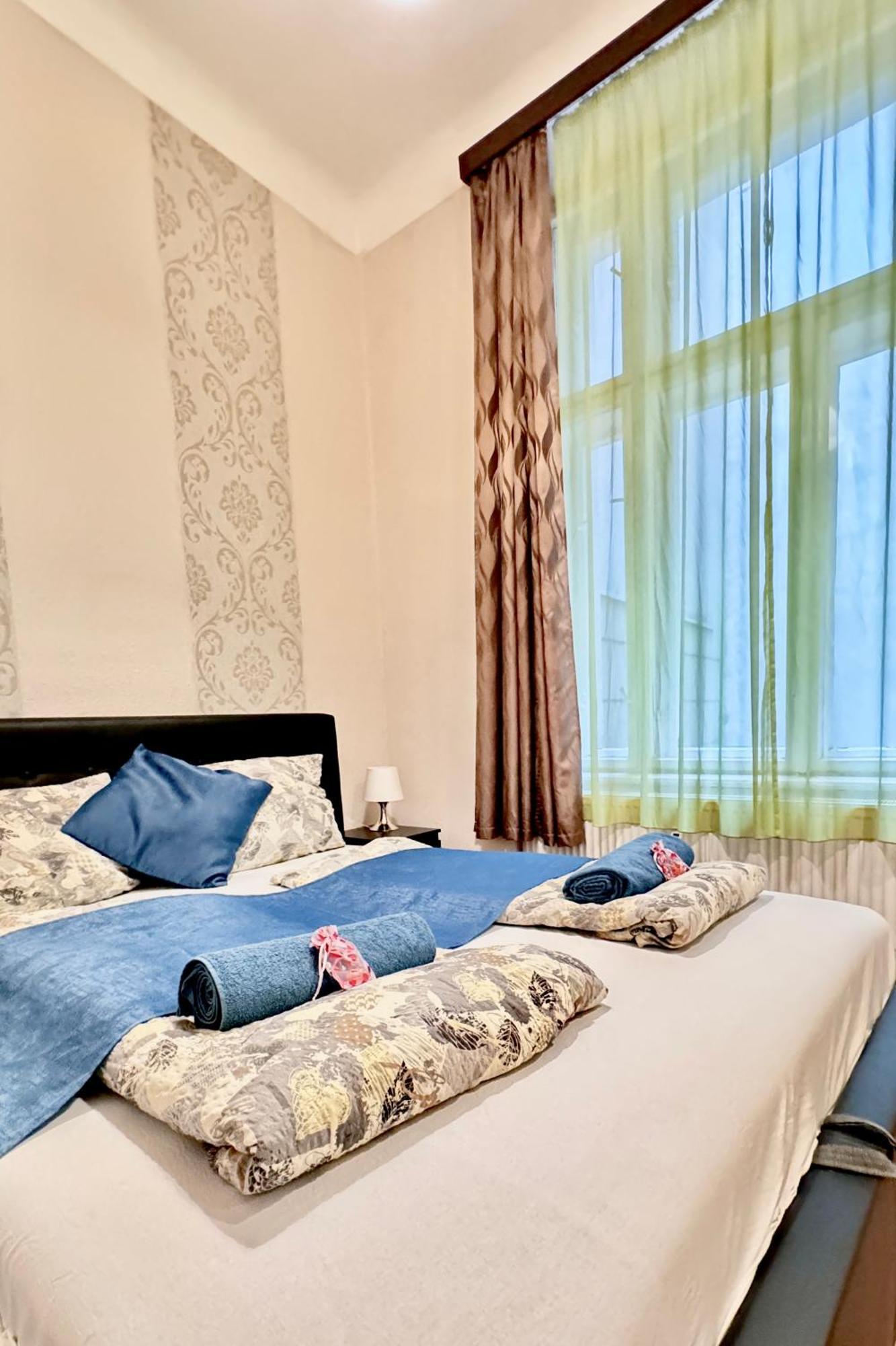 Central Walk Fashionstreet Apartmnts Budapest Eksteriør bilde